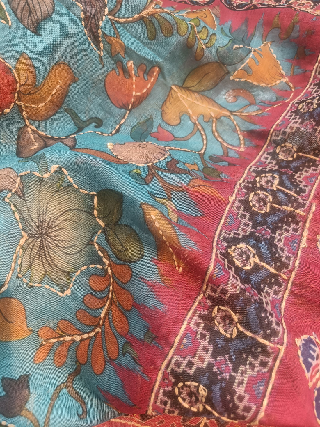 Muslin Silk 3 Pc Kurti Set Embroidered Dupatta