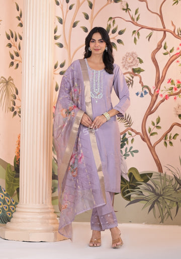 Lavender shade embroidered Muslin silk 3piece kurti set with organza duppata