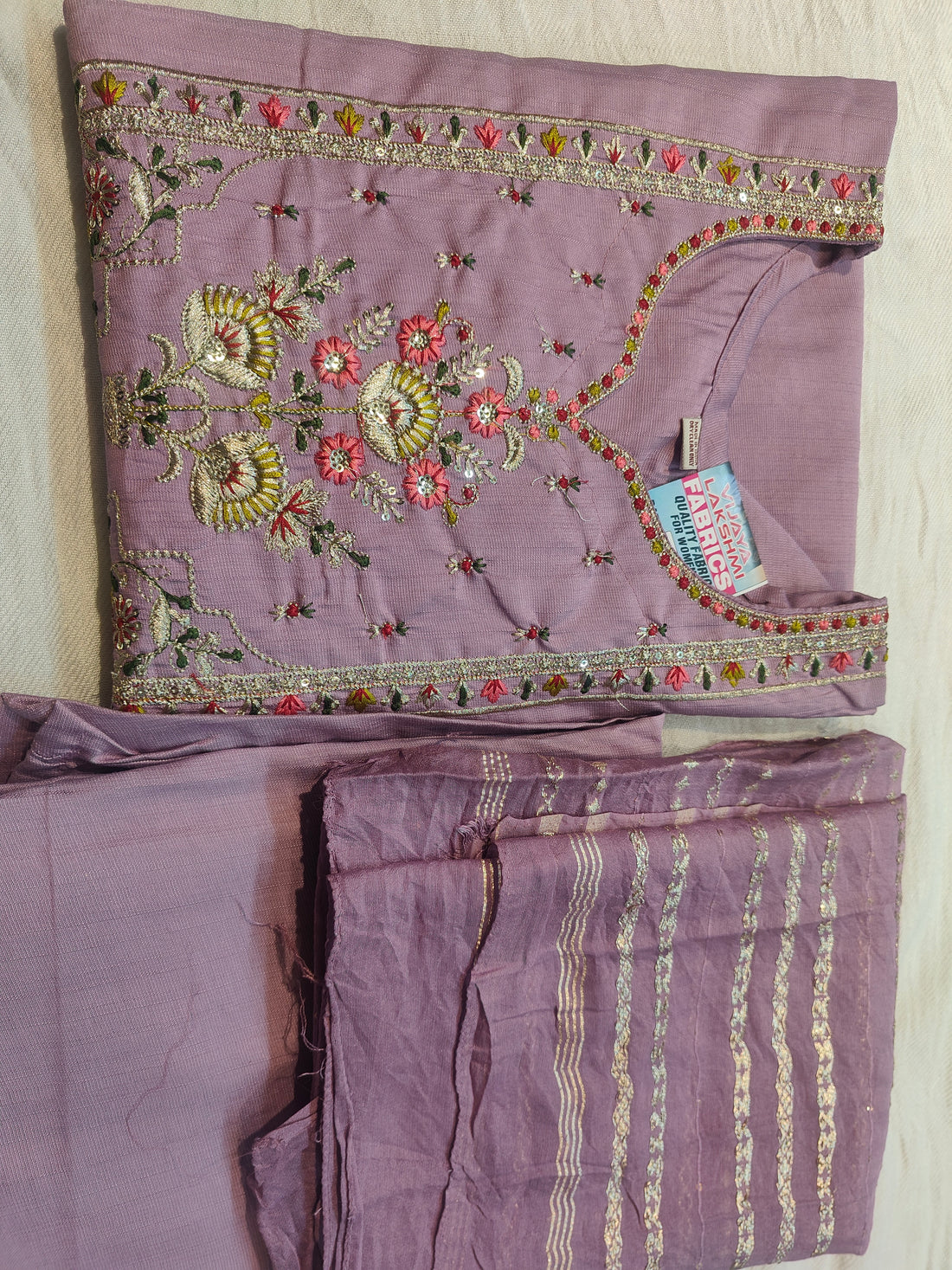 Lavender shade embroidered 3piece kurti set with beautiful dupatta